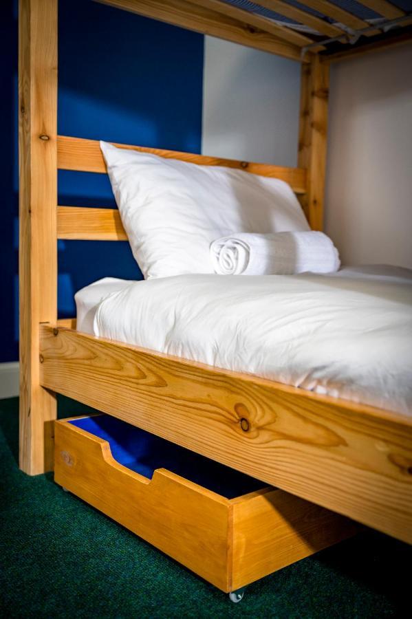 Loch Ness Bunk Inn Drumnadrochit Bagian luar foto