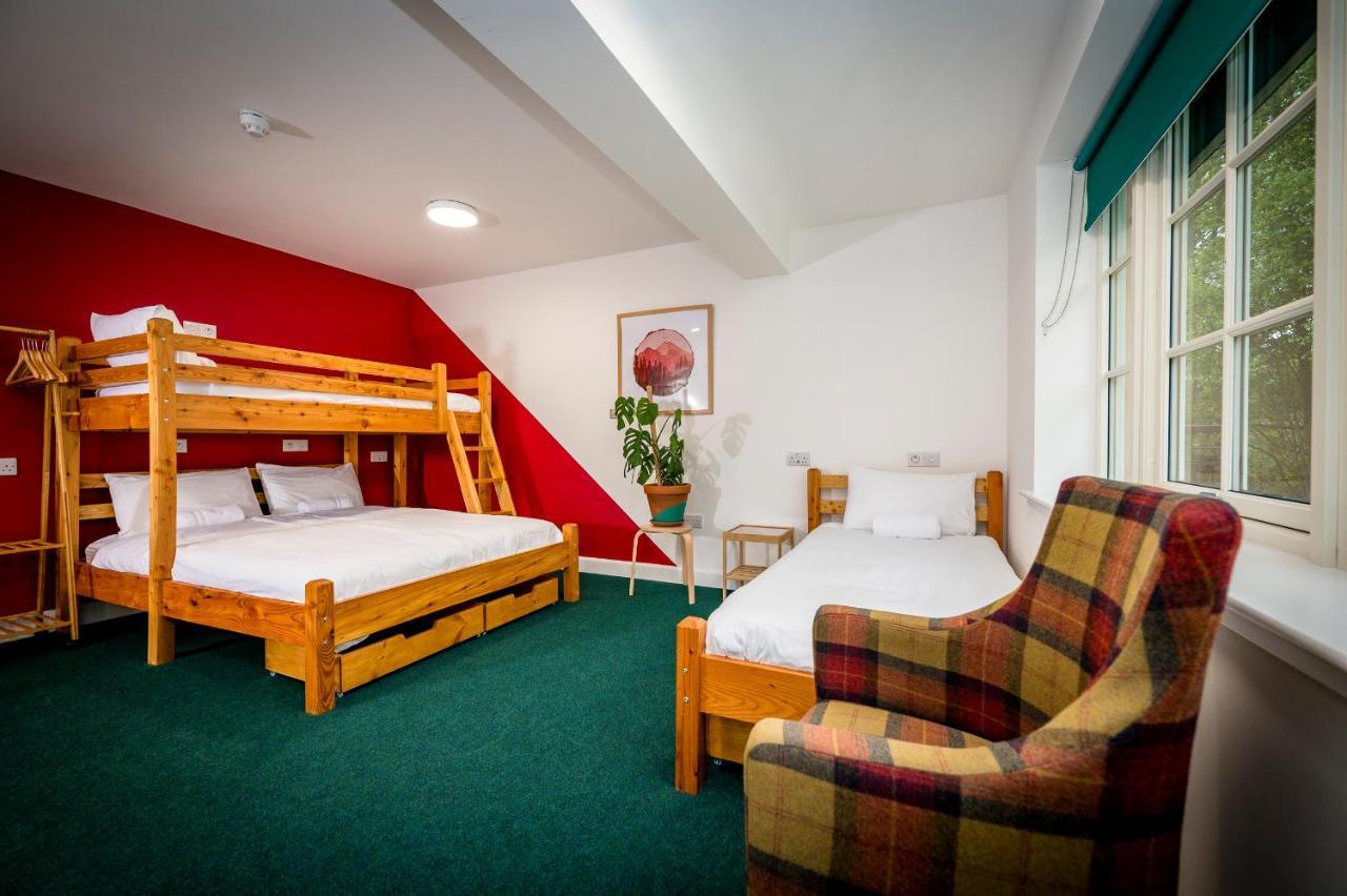 Loch Ness Bunk Inn Drumnadrochit Bagian luar foto