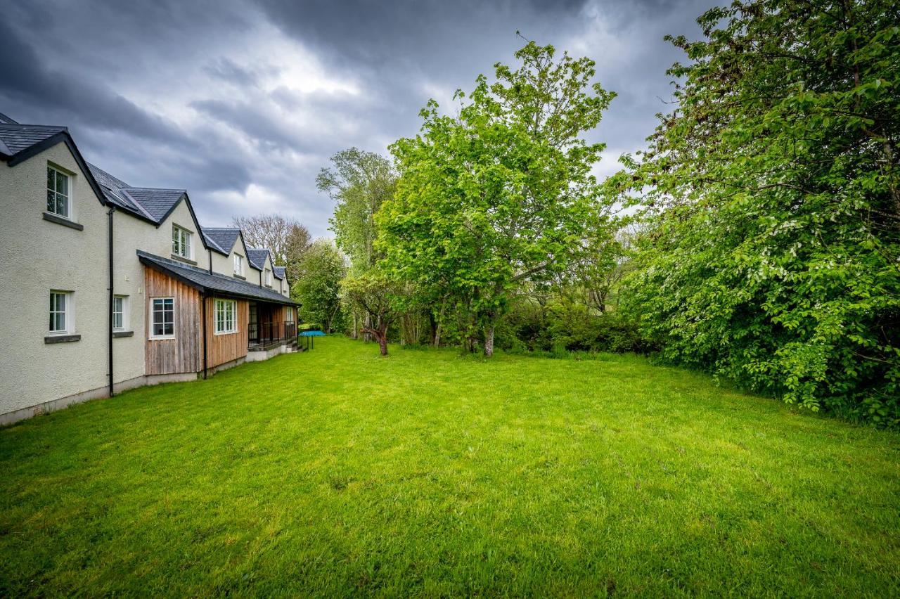 Loch Ness Bunk Inn Drumnadrochit Bagian luar foto