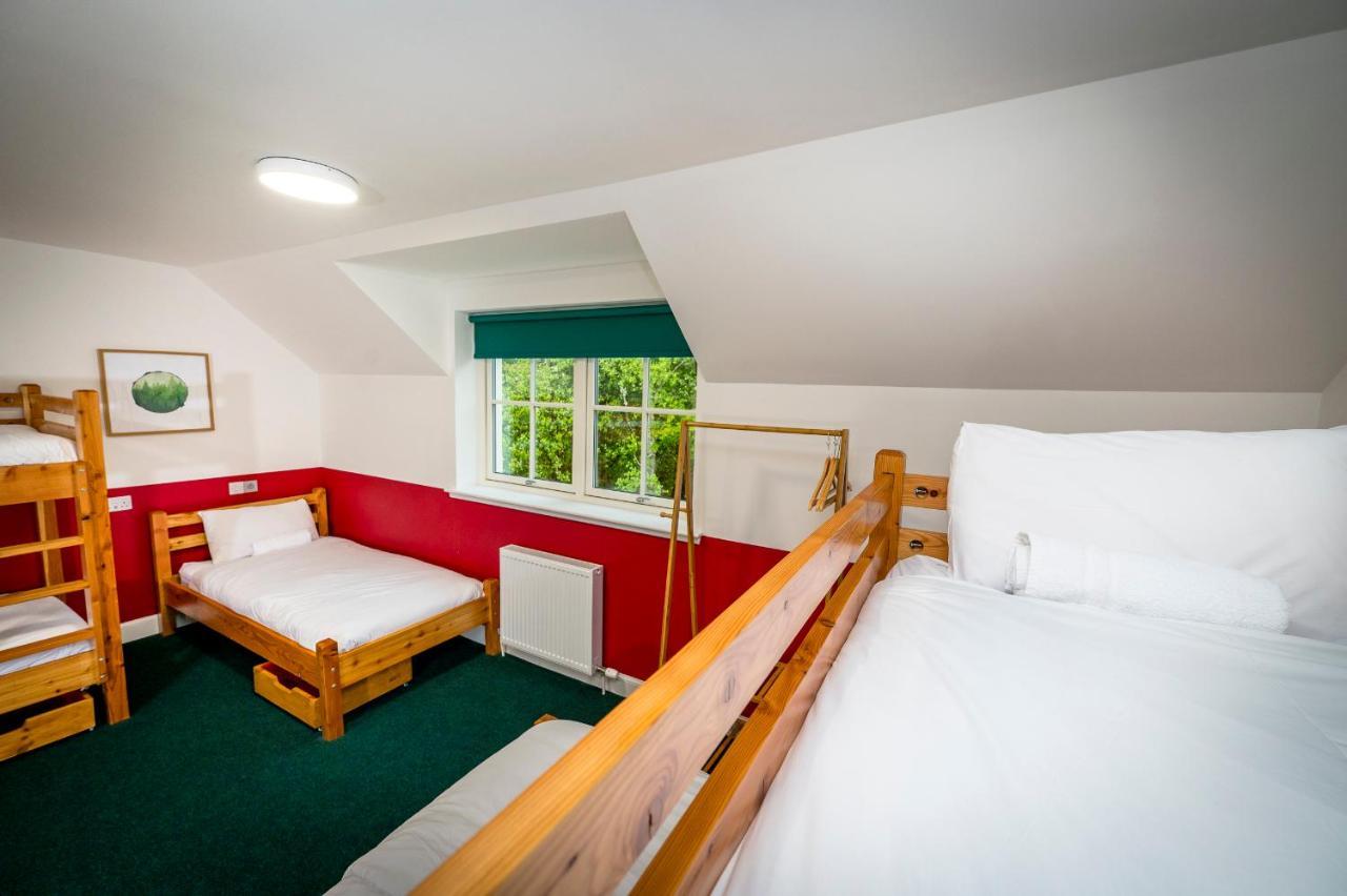 Loch Ness Bunk Inn Drumnadrochit Bagian luar foto