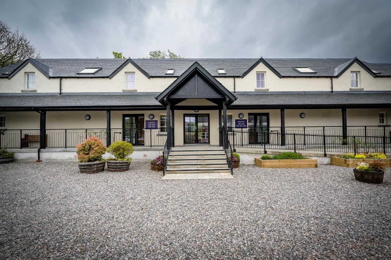 Loch Ness Bunk Inn Drumnadrochit Bagian luar foto
